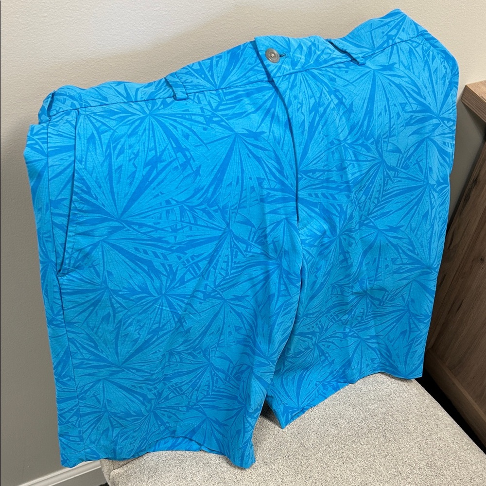 Tropical Blue Men's Walter Hagen Shorts